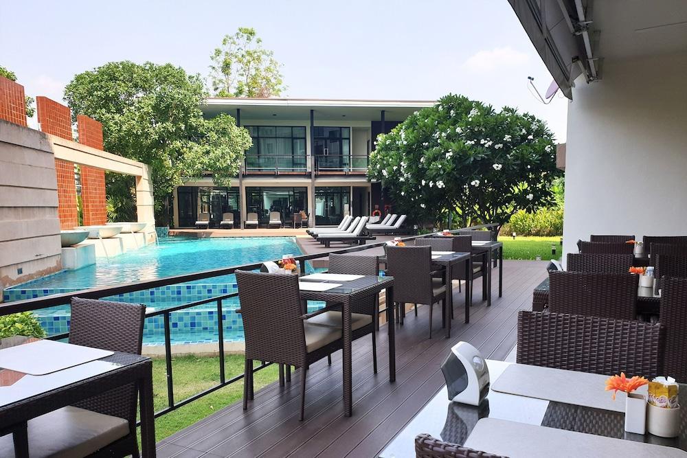 The Grand Napat Aparthotel Chiang Mai Exterior photo
