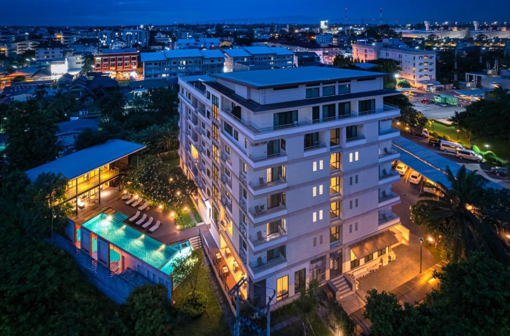 The Grand Napat Aparthotel Chiang Mai Exterior photo